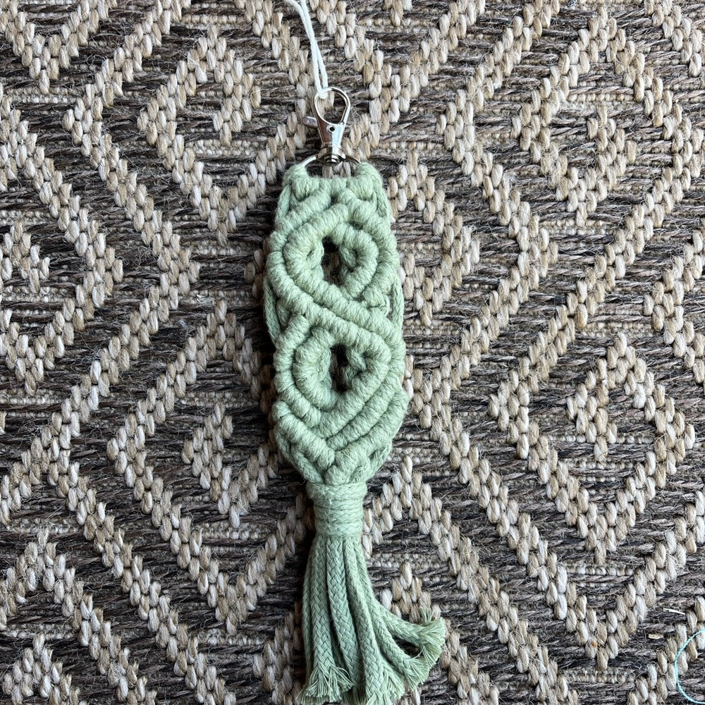 Macrame Keychain - Picture 3 of 5